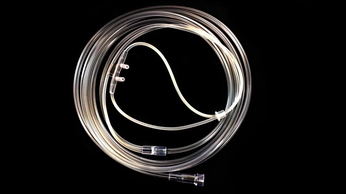 MTR Adult Nasal Cannula - Curved Tip with 7 Ft Tubing